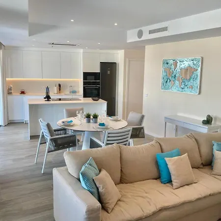 Luxury Alvaro - The View Apartment