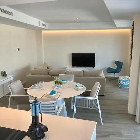 Luxury Alvaro - The View Apartment *