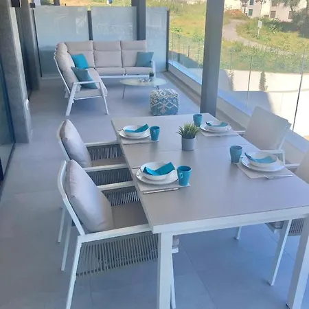 Luxury Alvaro - The View Apartment